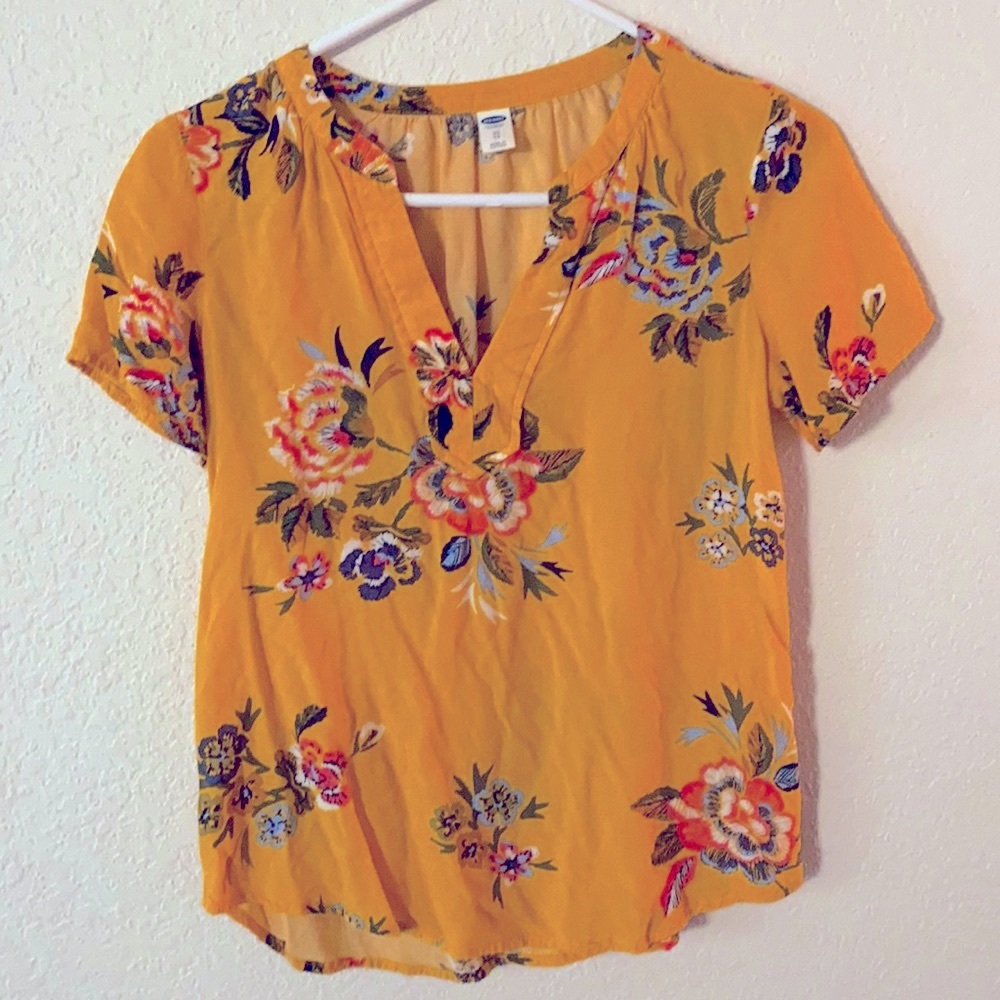 Yellow floral short sleeve blouse/top